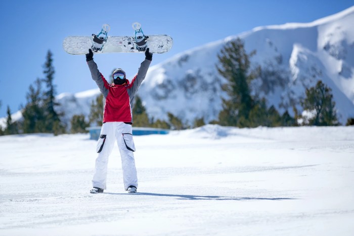 How to Snowboard: 8 Tips for Beginners