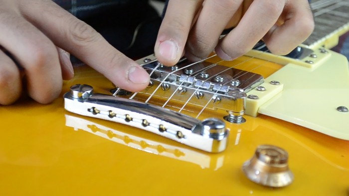 How to Tune a Guitar: 5 Methods for Tuning Your Guitar